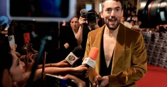 Luis Gerardo Méndez da detalles de película con Ben Affleck