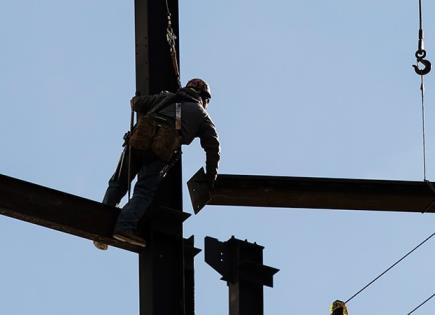 Construcción del sector público se hunde 34.5%