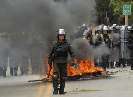 Cambio de cúpula militar en Bolivia por protestas en carreteras