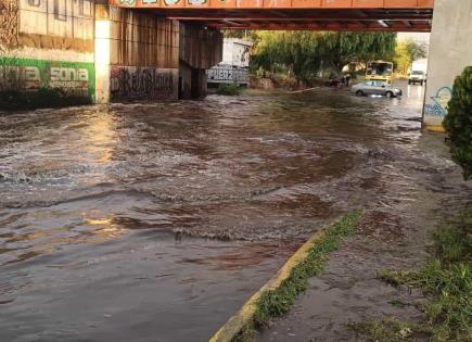 Cierran Puente Naranja y Río Españita por lluvias