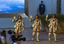 China lanza nueva tripulación a estación espacial para exploración espacial China lanza nueva tripulación a estación espacial para exploración espacial