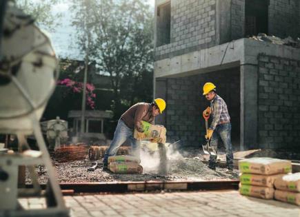 Cemex rinde homenaje a los constructores de México