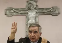 ¿Quién es Ángelo Becciu?; el cardenal acusado de corrupción