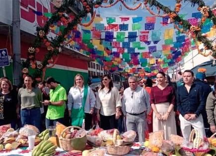 Desfile de Xantolo y arco de difuntos del mercado inician actividades alusivas a Todos Santos