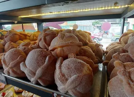 Día de Muertos 2025: El pan de muerto y su simbolismo en la ofrenda