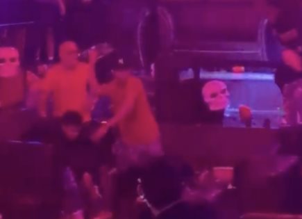 VIDEO | Violenta pelea campal en antro Red Club