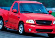 Ford eleva ventas, pero frena producción de F-150 Lightning