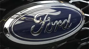 Llaman a revisión de miles de automóviles de Ford en México