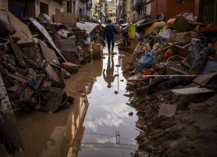 Una semana después de inundaciones en España, familias siguen buscando a seres queridos