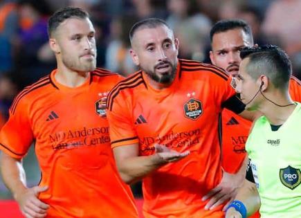 Héctor Herrera está fuera del Dynamo