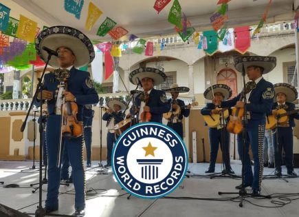 Récord Guinness de mariachis en el Zócalo capitalino