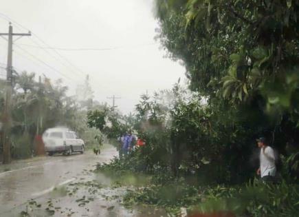 Tifón Yinxing azota el norte de Filipinas