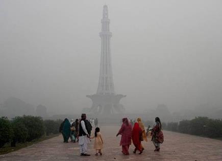 Cierran parques y museos por el smog tóxico