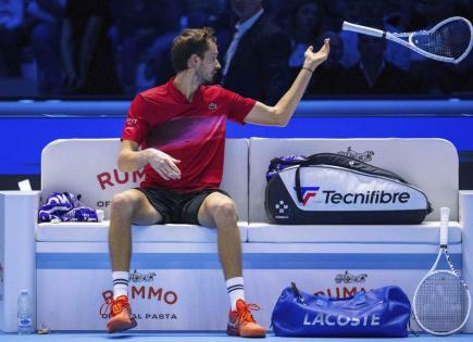 Taylor Fritz vence a Daniil Medvedev en las Finales de la ATP