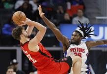 Triunfo emocionante en el duelo entre Rockets y Pistons