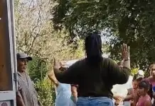 Video | Entregan apoyos alimentarios a nombre del gobernador y la senadora Ruth