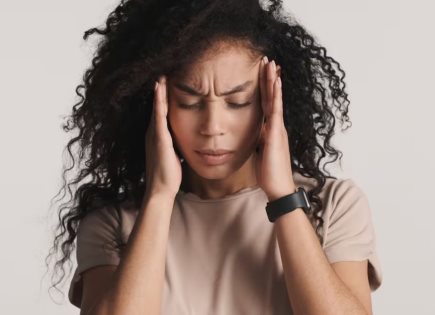 Alivio Natural para la Migraña: Descubre 5 Claves Efectivas