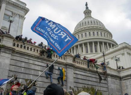 Escritor derechista se declara culpable por asalto al Capitolio en Washington