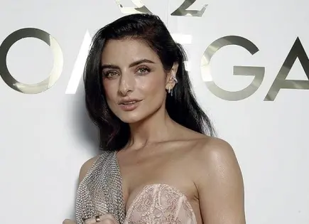 Aislinn Derbez presente en el Victorias Secret Fashion Show