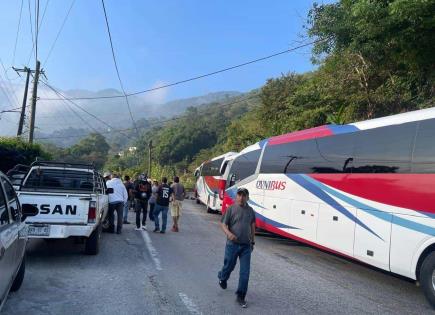 Exigen localizar a menor desaparecida con bloqueo en la México-Laredo