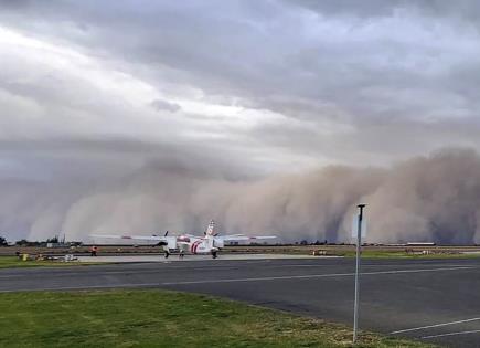 Impactante choque múltiple en autopista de California