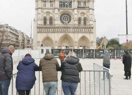 La ausencia del Papa  en la reapertura de Notre Dame