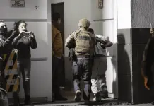 Denuncian tortura en detenci&oacute;n de sospechosos de masacre en Bling Bling