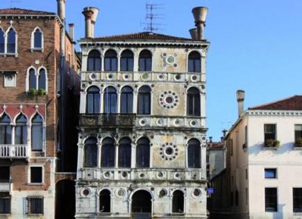 El palacio maldito de Venecia vendido por 18 millones a un comprador anónimo