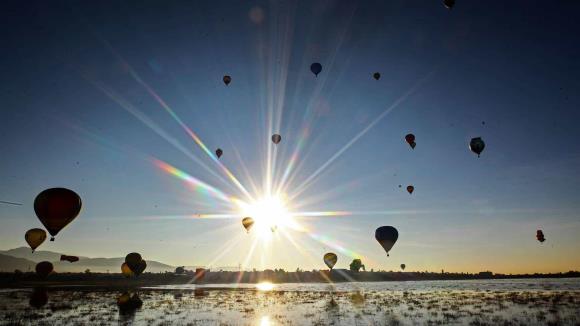 Colores en el cielo: Festival Internacional del Globo 2024