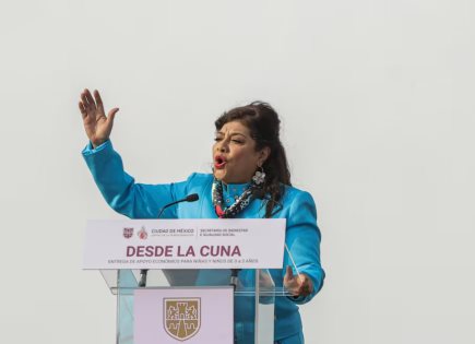 Entrega de apoyos del programa Desde la Cuna en CDMX