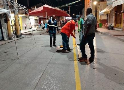 Delimitan carril de emergencia en el tianguis