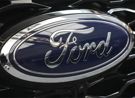 Ford llama a revisión más de mil vehículos en México Ford llama a revisión más de mil vehículos en México