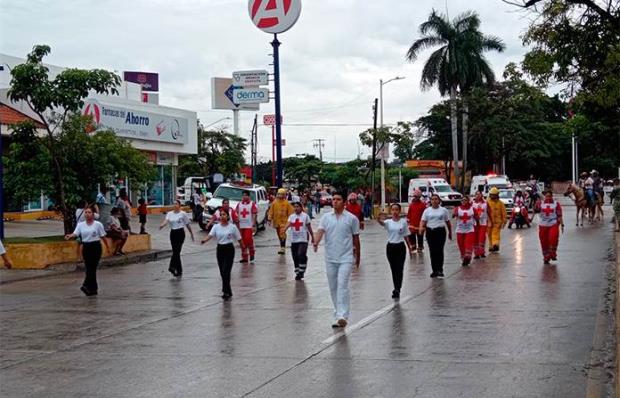 Generó desfile revolucionario caos vial en la zona centro