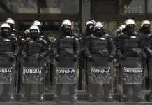 Protestas y tensiones en Serbia por derrumbe en estación de tren Protestas y tensiones en Serbia por derrumbe en estación de tren