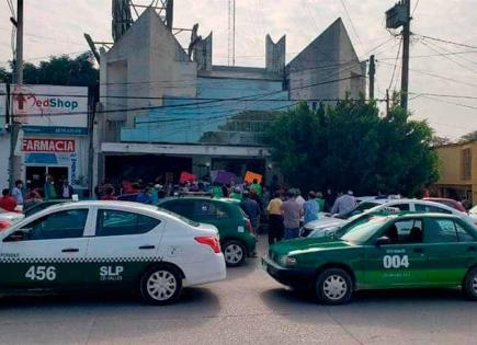 Taxis deberán traer taxímetro en Valles en 2025