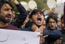 Enfrentamientos mortales entre grupos sectarios en Pakist&aacute;n