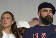 Jason Kelce Anuncia Embarazo de su Esposa Kylie Kelce