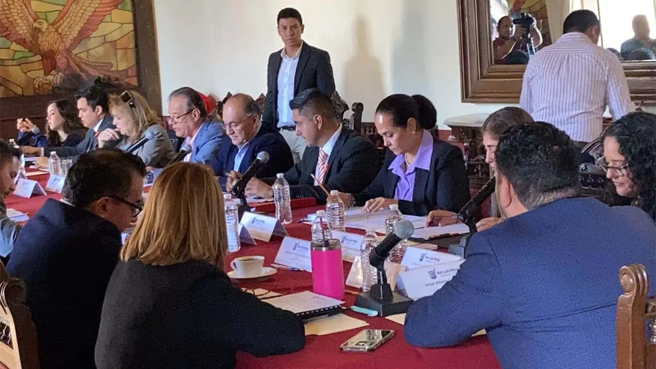 Aprueba Cabildo capitalino estímulos fiscales para comercios