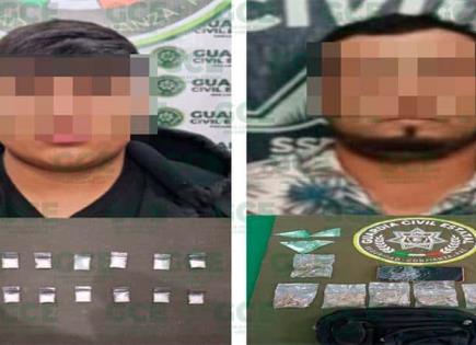 Incautan 31 dosis de droga a dos narcos