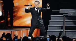 Luis Miguel, hospitalizado tras operación cardíaca