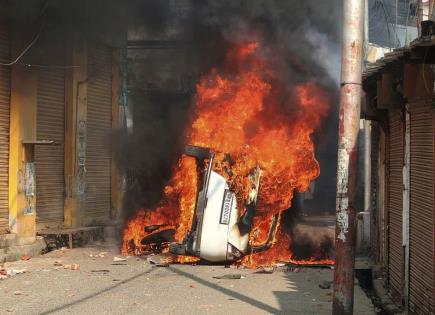 Violencia en India por encuesta sobre mezquita y templo hindú