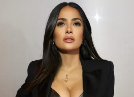 Salma Hayek: Evolución Estética y Belleza Natural