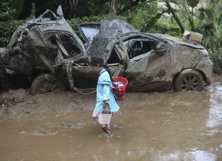 Tragedia en Indonesia: Rescatistas encuentran cuerpos tras desastre natural