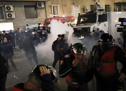 Albaneses protestan contra gobierno