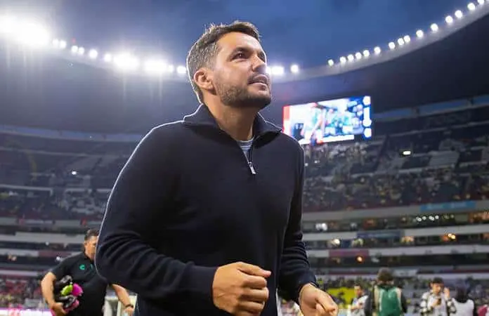 Fue uno de esos partidos inexplicables, dice Nicolás Larcamón