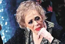 Silvia Pinal sigue hospitalizada; familia mantiene silencio sobre su estado Silvia Pinal sigue hospitalizada; familia mantiene silencio sobre su estado