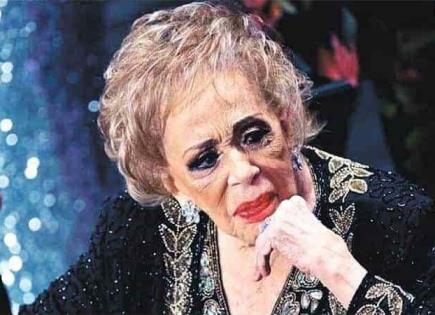 Silvia Pinal sigue hospitalizada; familia mantiene silencio sobre su estado Silvia Pinal sigue hospitalizada; familia mantiene silencio sobre su estado