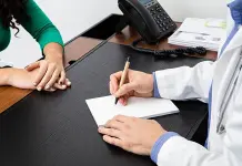 Impacto de la inflaci&oacute;n m&eacute;dica en los costos de salud en 2025