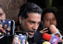 Pablo Moctezuma celebra el acercamiento entre Frida Sofía y Alejandra Guzmán Pablo Moctezuma celebra el acercamiento entre Frida Sofía y Alejandra Guzmán