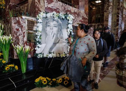 Fotos | Despiden a Silvia Pinal en Palacio de Bellas Artes